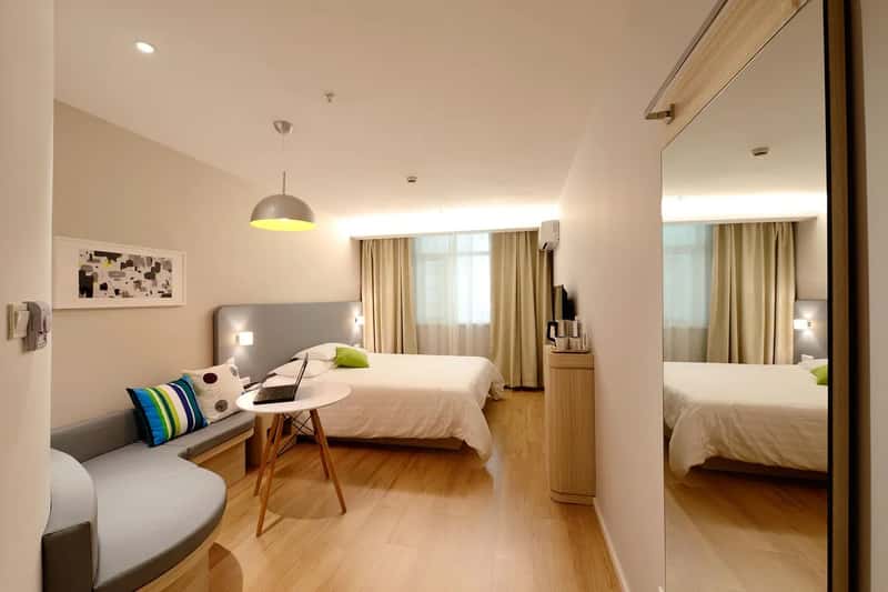 4. "The room I have isn't good enough" (Image Credits: Pixabay)