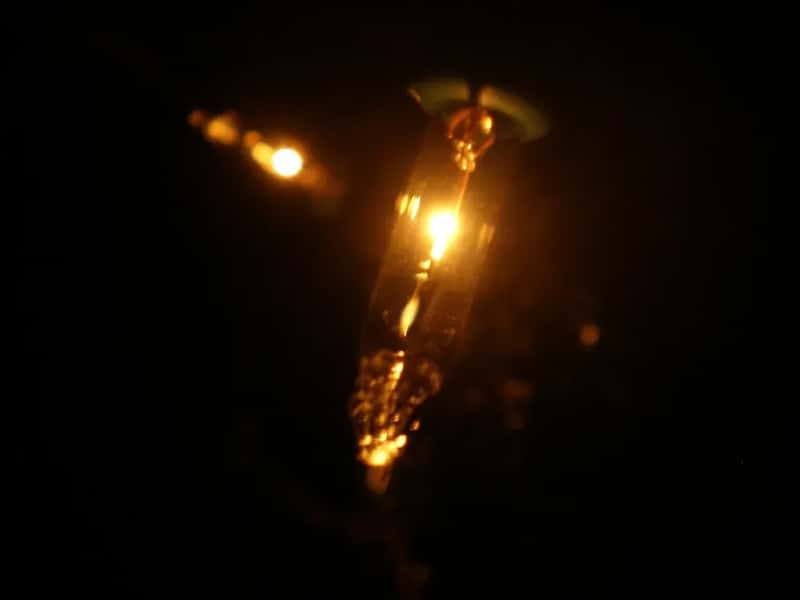 #4 - Lighting With No Dimmer and No Mood Range (Shahriar Heidrich, Flickr, CC BY-SA 2.0)
