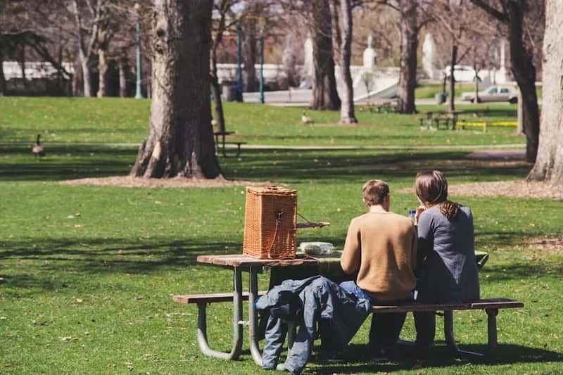 Do Slow Down and Actually Enjoy the City (Image Credits: Pexels)