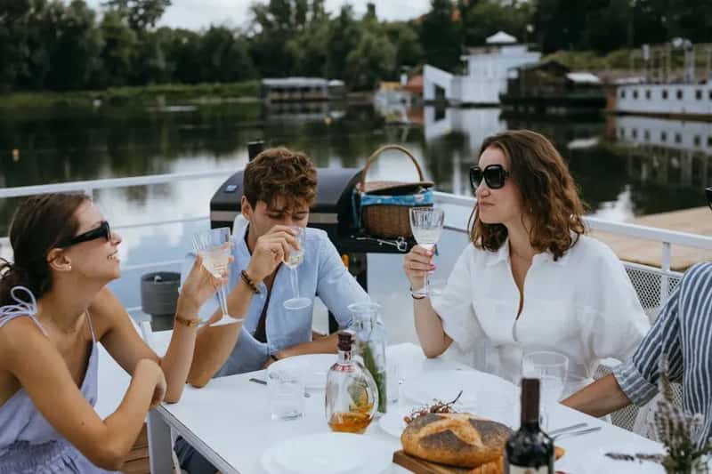Mistake #1: Believing the "Vacation Mindset" Excuses Everything (Image Credits: Pexels)
