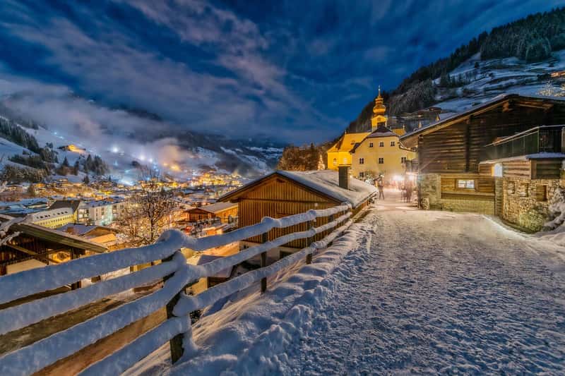 Salzburg, Austria: Classical Music Meets Alpine Serenity (Image Credits: Pixabay)