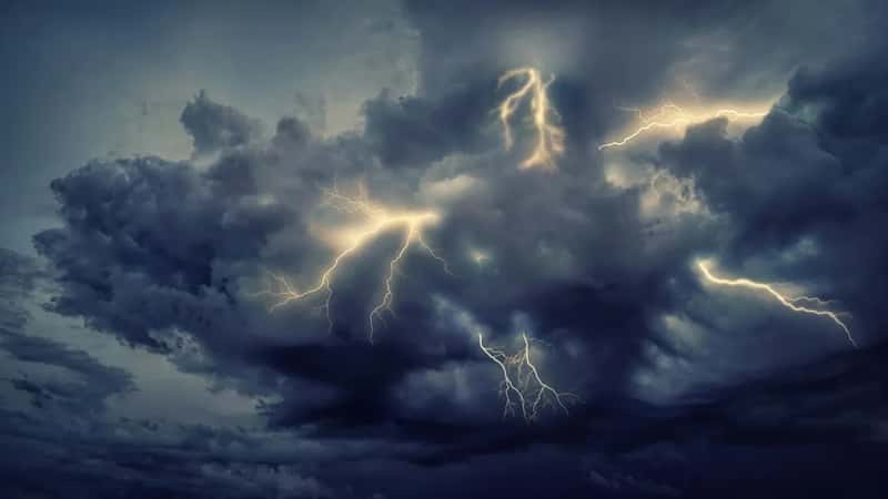 5. Monsoon season sounds dramatic but rarely delivers on schedule (Image Credits: Unsplash)
