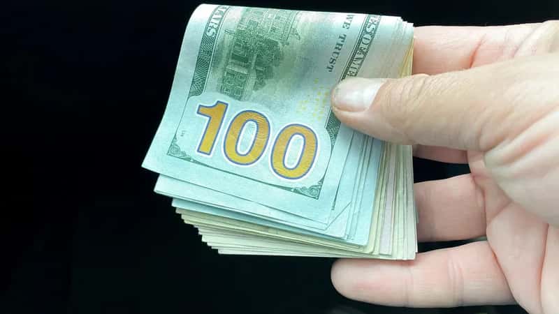 #8 - Large Amounts of Cash or Foreign Currency (Image Credits: Flickr)