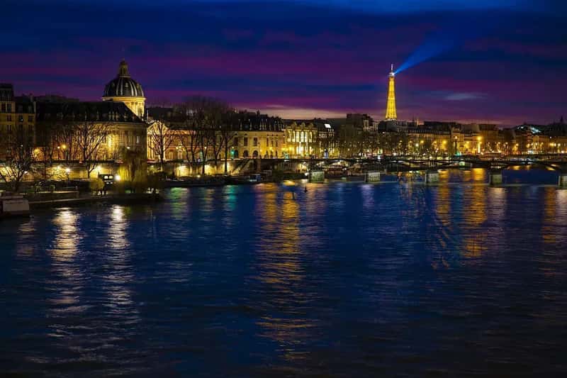 France: Beauty Without the Warmth (Image Credits: Pixabay)