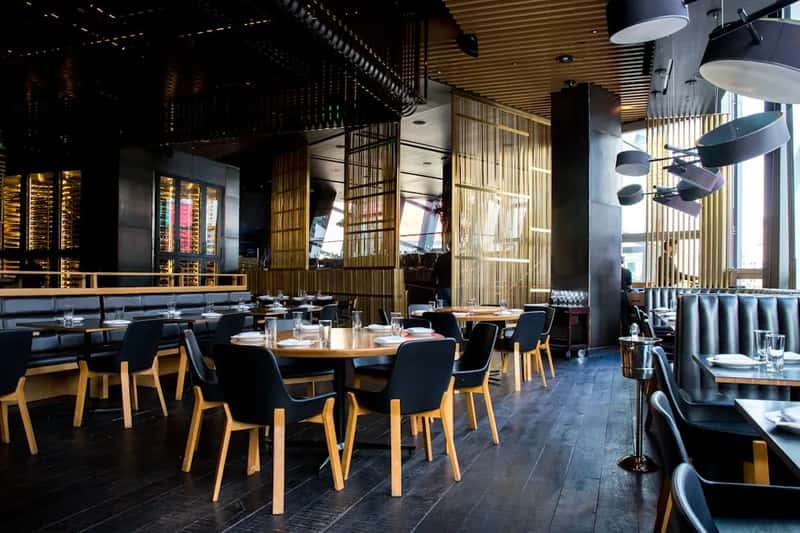 8. It's completely empty at peak dining hours (Image Credits: Unsplash)