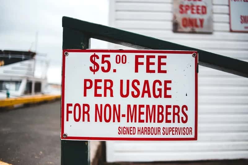 #10 - Whether the Resort Fee Is Actually Negotiable (Image Credits: Unsplash)