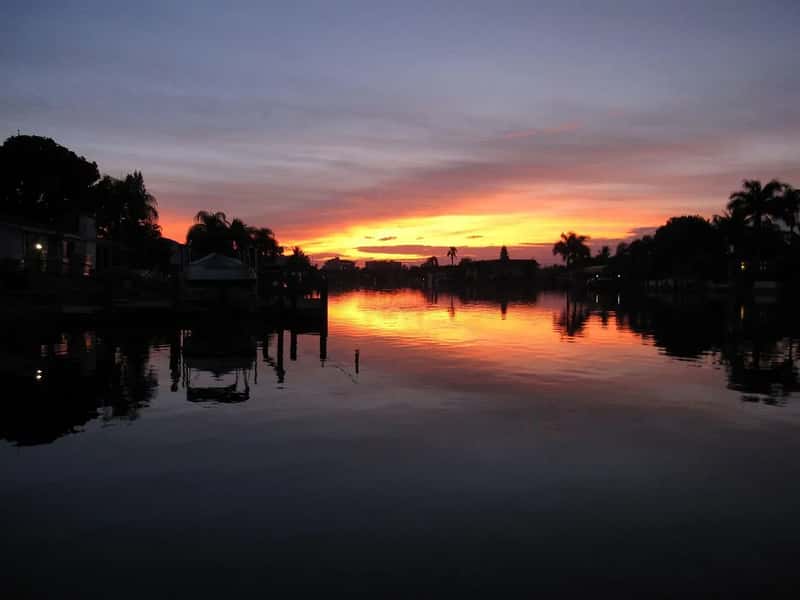 Cape Coral: Canals and Cascading Values (Image Credits: Pixabay)