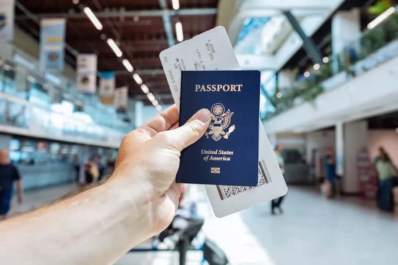 The Cheapest Days to Actually Fly (Not Book) (Image Credits: Unsplash)