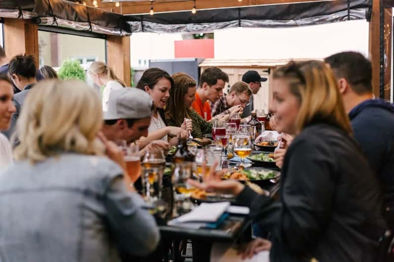 4. Relying Too Heavily on Other Expats and Ignoring Locals (Image Credits: Unsplash)