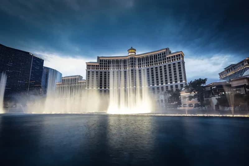 2. Watch the Fountains of Bellagio (Yes, It's Totally Free) (Image Credits: Unsplash)