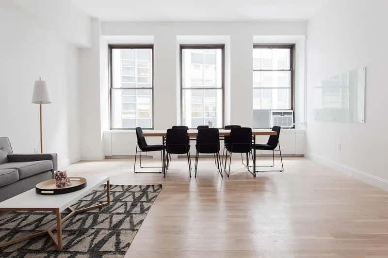 #4 - Stark Minimalism and Bare, Cold Spaces (Image Credits: Pixabay)