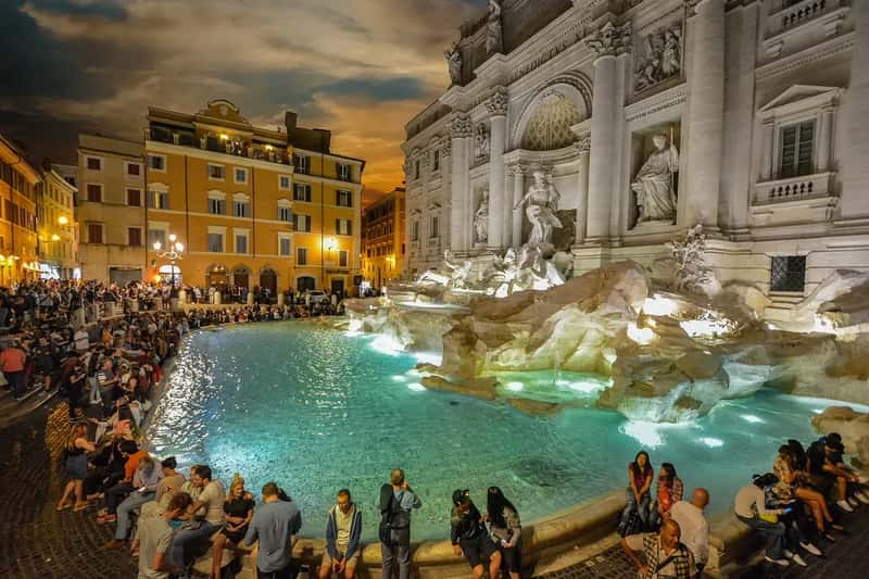 #16 - Rome, Italy: The Eternal City With Eternal Lines (Image Credits: Pixabay)