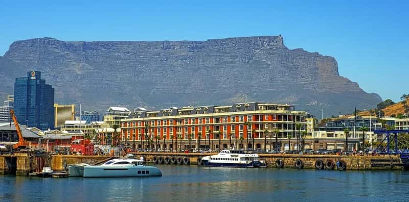 South Africa: Tipping Is Woven Into the Entire Economy (Image Credits: Pixabay)