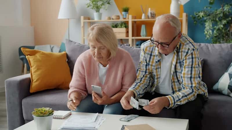 7. Confirm how your pension and Social Security payments will arrive (Image Credits: Unsplash)