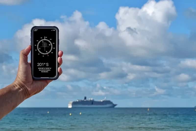 #13 - They Use the Cruise App to Pre-Read Every Dinner Menu Before the Ship Even Sails (Image Credits: Unsplash)