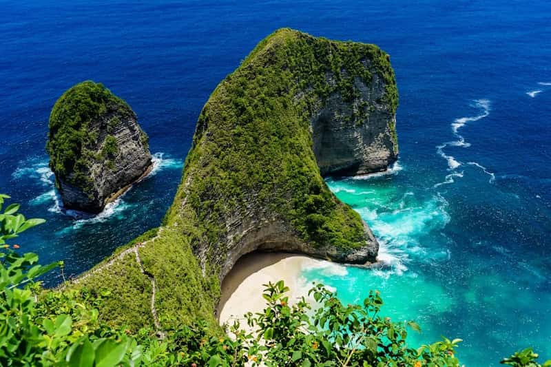 Kelingking Beach, Nusa Penida, Bali (Image Credits: Unsplash)