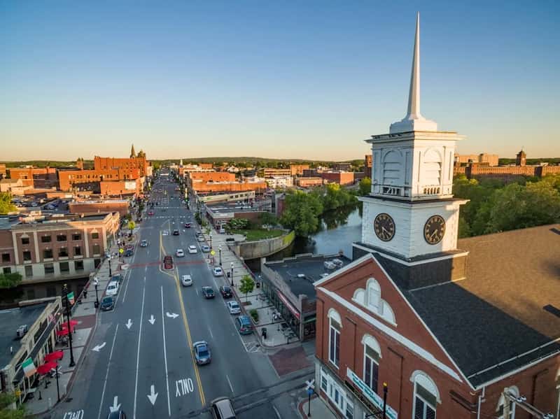3. New Hampshire: A quiet northeastern success story (Image Credits: Unsplash)