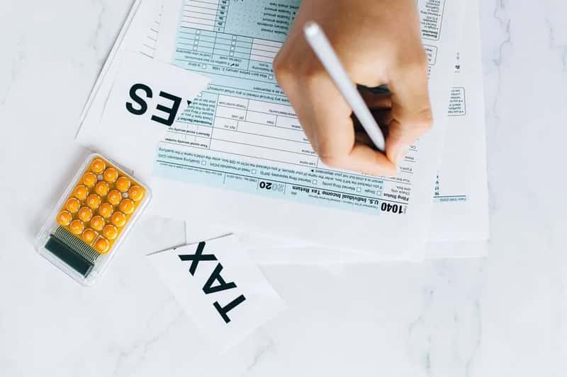 Tax residency creeps up faster than most people expect (Image Credits: Pexels)