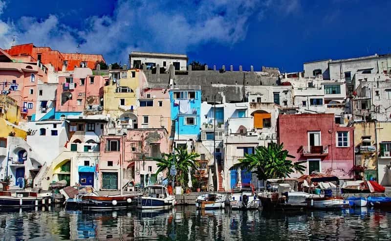 Procida, Campania (Image Credits: Flickr)