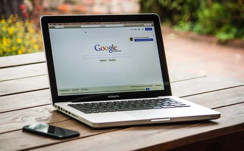 Laptops, Tablets and Pricey Cameras (Image Credits: Pixabay)