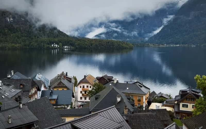 Hallstatt, Austria, and the Lakes of Ebensee (Image Credits: Pexels)