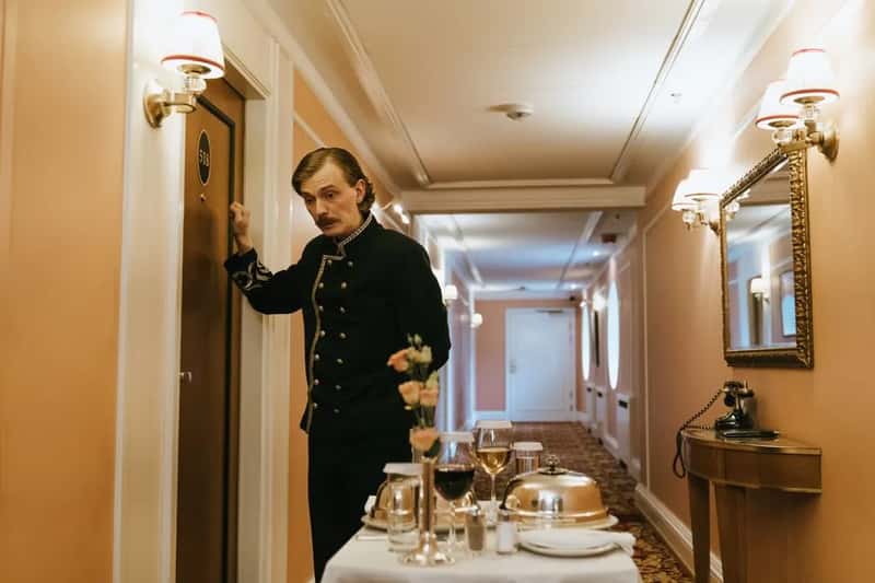 1. Someone knocking on your door unexpectedly (Image Credits: Pexels)
