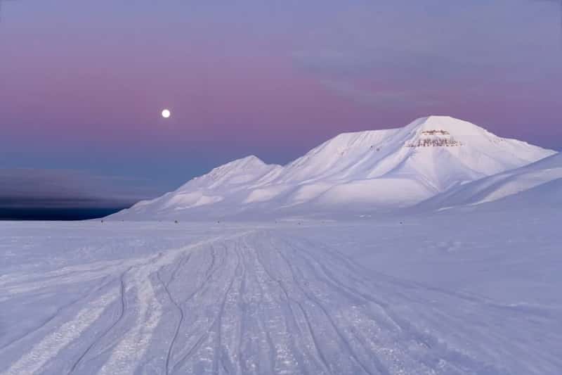 How close Svalbard gets to a true six months (Image Credits: Unsplash)