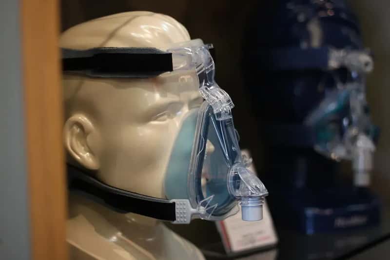#5 - The CPAP and Nebulizer Fast Lane at the X-Ray Belt (Rachel Tayse, Flickr, CC BY 2.0)