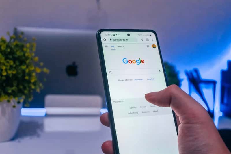 Phone and laptop searches are climbing fast (Image Credits: Unsplash)