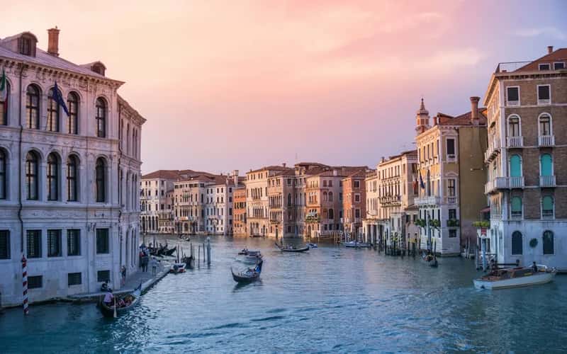 A Quick Day Trip to Venice (Image Credits: Unsplash)