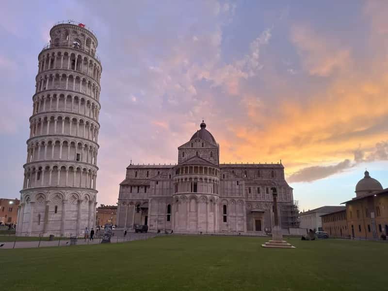 7. Leaning Tower of Pisa, Italy - The World's Most Expensive Selfie (Image Credits: Unsplash)