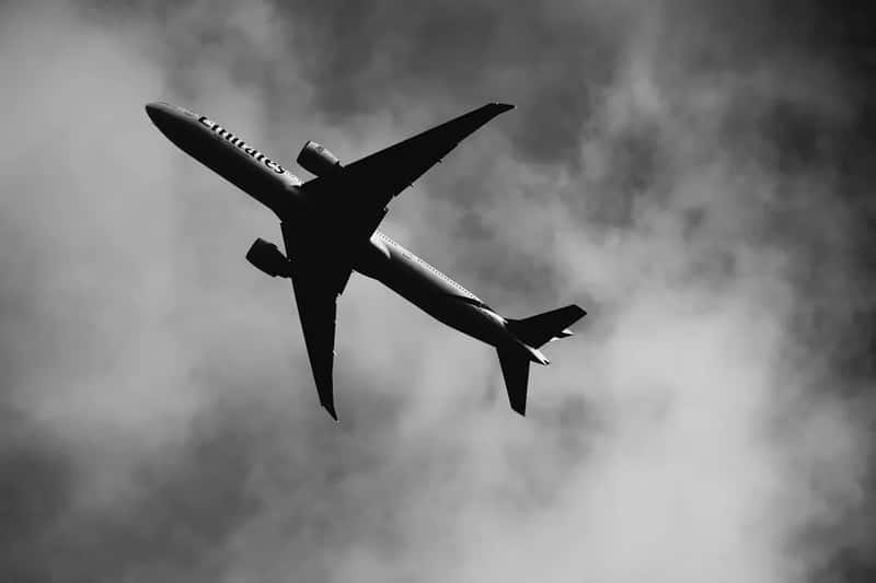 6. Turbulence Is Getting Worse, and Crews Feel It First (Image Credits: Unsplash)