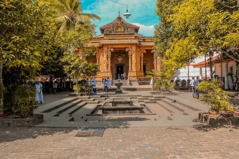 Sri Lanka: Where Tradition and Stigma Keep Marriages Intact (Image Credits: Unsplash)