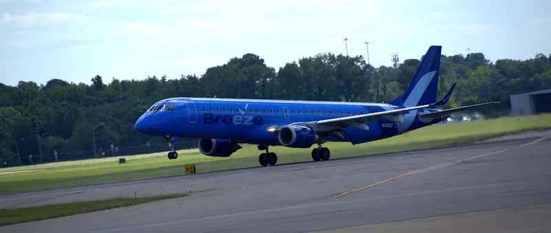 6. Breeze Airways - The No-Fee Flexibility Challenger (Image Credits: Flickr)