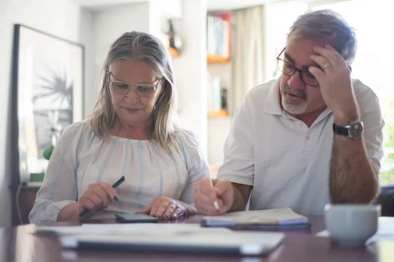 The math often doesn't cover basic monthly expenses (Image Credits: Pexels)