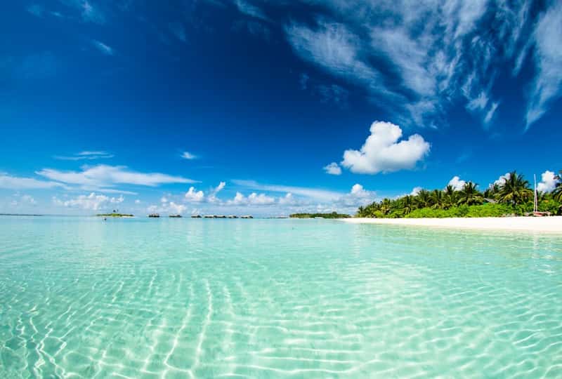 The Maldives: Tropical Paradise with Rare Risks (Image Credits: Pexels)