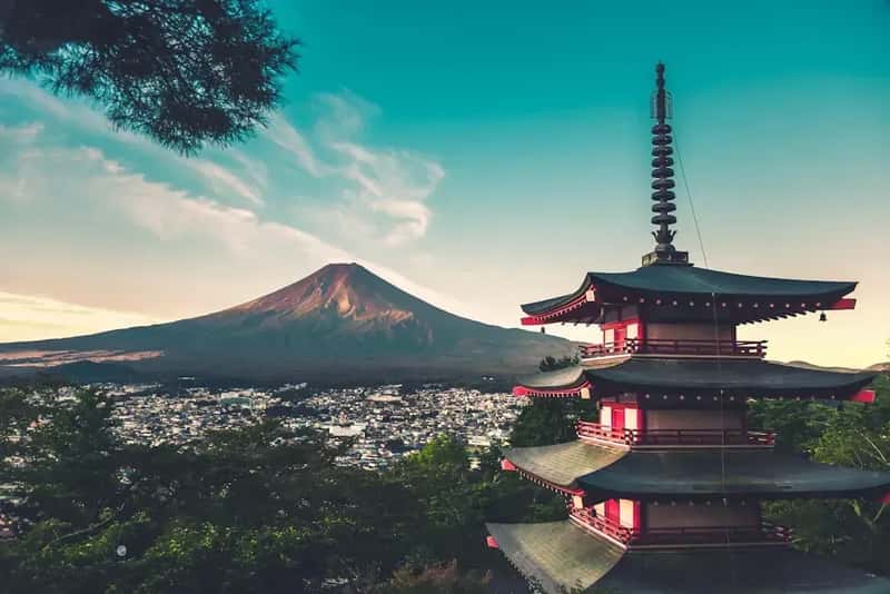 Japan: The Yen's Weakness Opens Doors (Image Credits: Unsplash)
