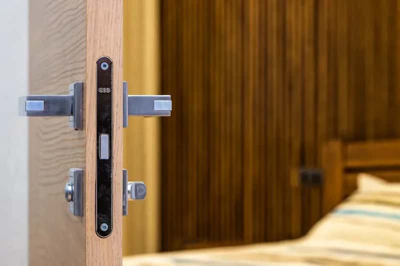 When Hotel Locks Simply Are Not Enough (Image Credits: Pexels)