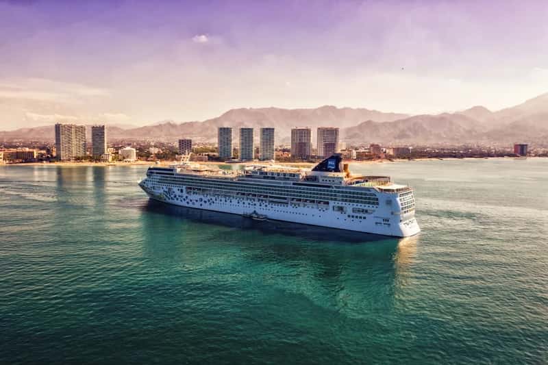 Cruise Passengers Face a New, Smaller Fee Than Expected (Image Credits: Unsplash)