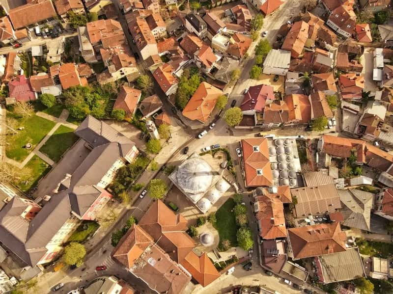 Kosovo: The Steepest Annual Decline on the Continent (Image Credits: Pexels)