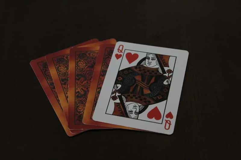 9. The Street Shell Game and Three-Card Monte (Image Credits: Unsplash)
