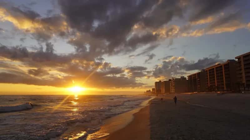 1. Gulf Shores, Alabama - The Gulf's Best-Kept Secret (Image Credits: Unsplash)