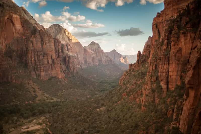 #14 – Zion National Park, Utah: The Narrows Looks Easy Until the Current Pushes Back (Image Credits: Unsplash)