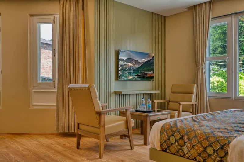 1. A Higher Floor or Corner Room for a Better View (Image Credits: Pexels)