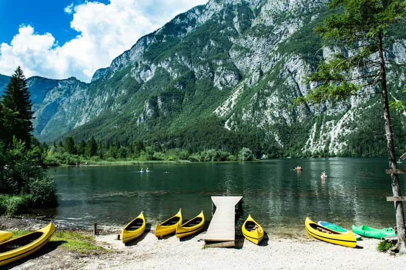 Swimming, Paddling and Boats Without the Buzz (Image Credits: Unsplash)