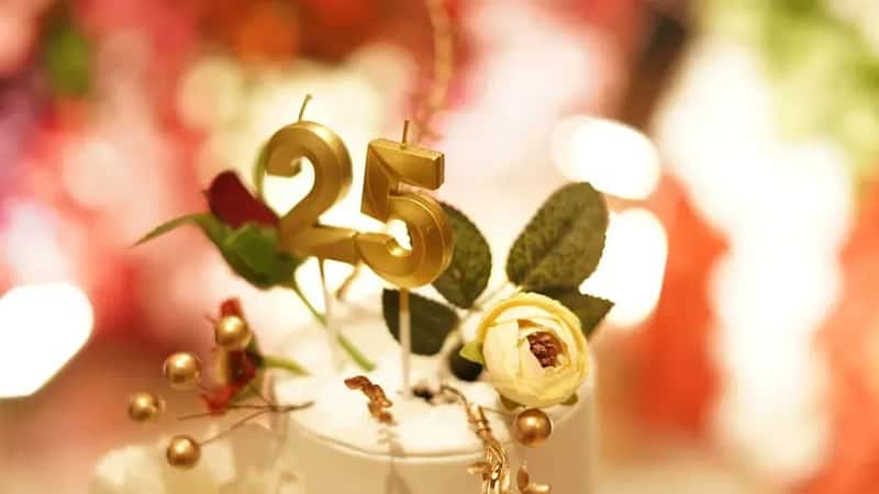 #4 - Whether You Mention a Special Occasion (and Whether It Rings True) (Image Credits: Pexels)