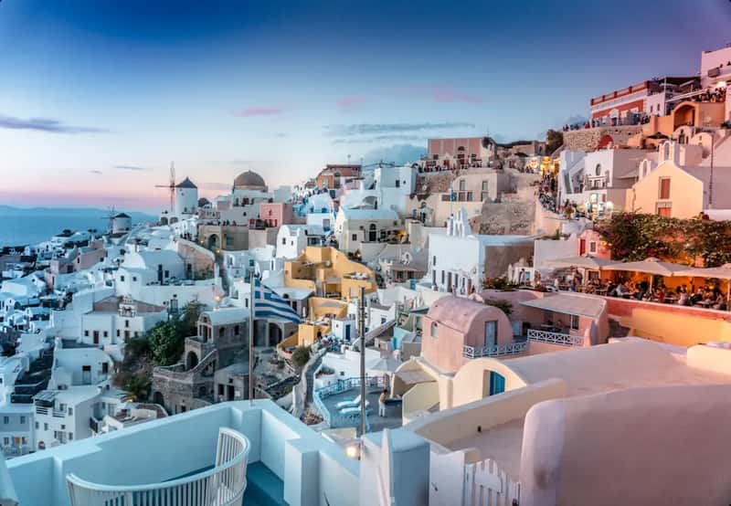 5. Oia, Santorini, Greece (Image Credits: Unsplash)