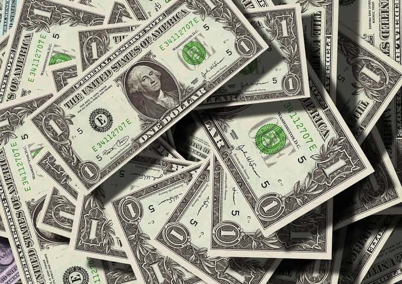 Money Matters: Currency, Exchange Rates, and Payments (Image Credits: Pixabay)