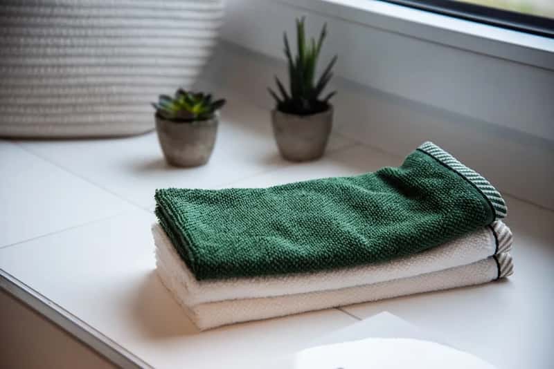 10. Worn linens and frayed towels nobody replaced (Image Credits: Unsplash)
