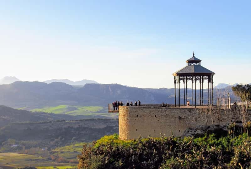 Why These Destinations Resonate with Americans (image credits: pixabay)